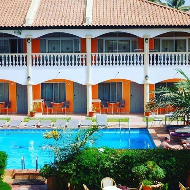 Cape Point Hotel Bakau Bagian luar foto