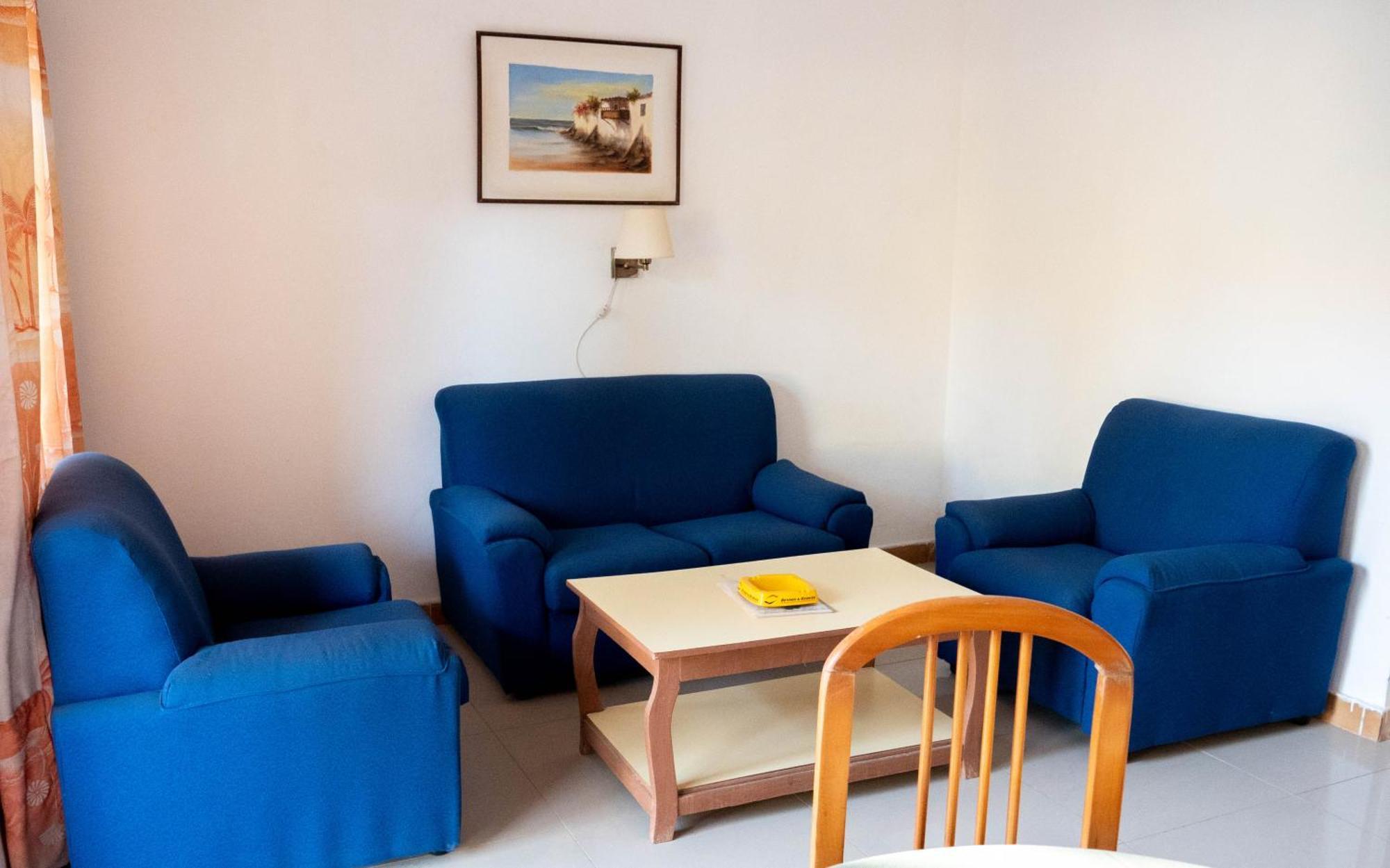 Cape Point Hotel Bakau Bagian luar foto